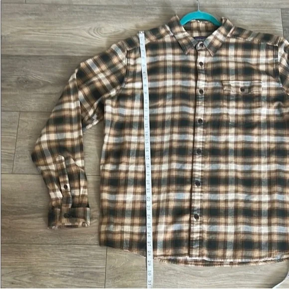 Patagonia Brown Tan Casual Button Down Shirt Men’s Size XL - Picture 3 of 8